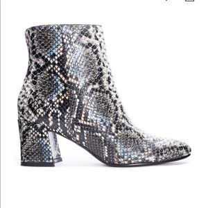 Women’s Daria Booties